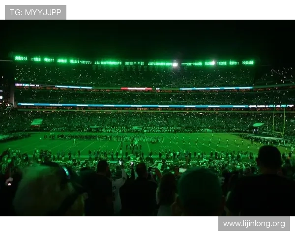 2026年足球世界杯举办地点的选择背后，哪些因素影响未来比赛城市的布局