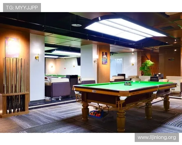 球友台球俱乐部图片欣赏，感受专业球桌与热情玩家的精彩瞬间