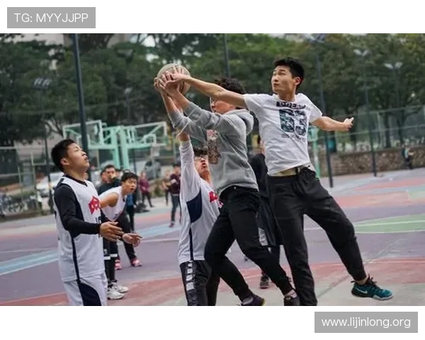 下载88篮球真人手机版享受高清画质和流畅操作带来的极致篮球竞技体验
